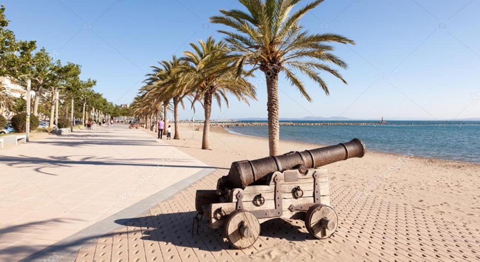 Apartamento Para Familias A 50 Metros De La Playa Roses Buitenkant foto